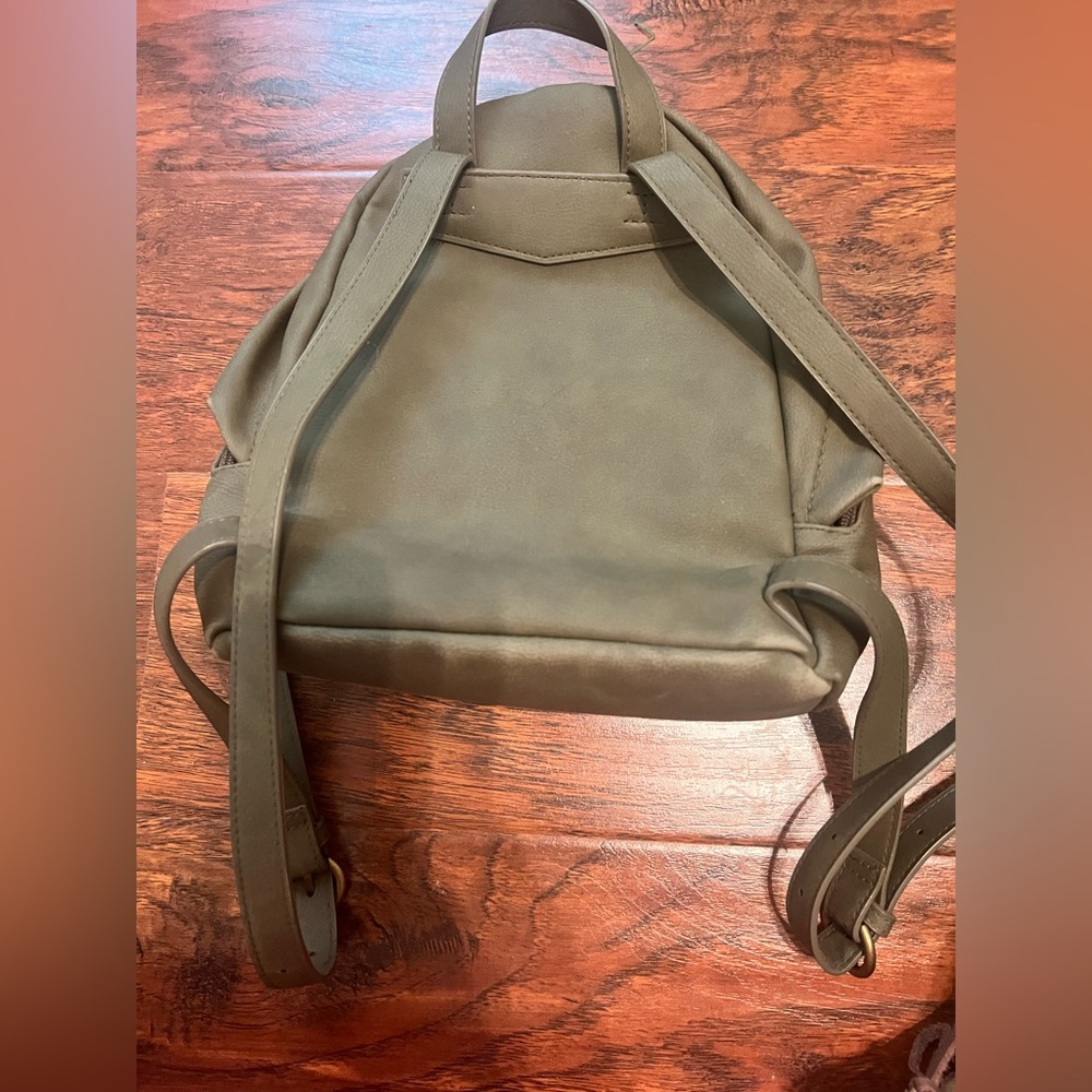 Universal Thread Olive Green Backpack - Picture 3 of 4